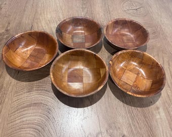 Vintage Woven Wood Salad Bowls Set of 5 | 1970s Retro Handwoven Wooden Bowls Boho Kitchenware | Set of 5 woven wooden bowls