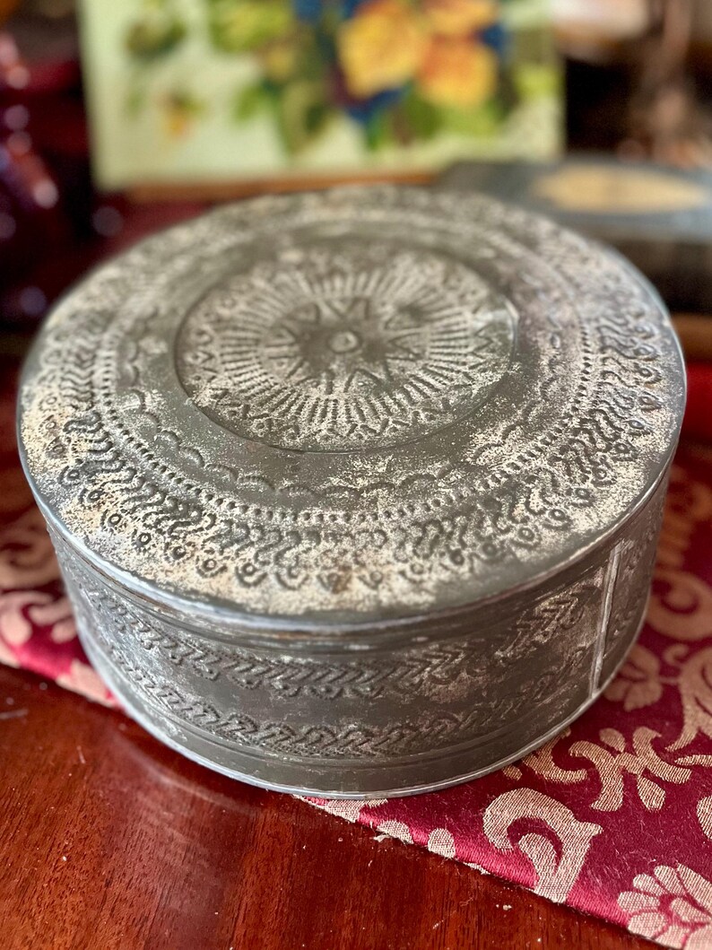 Red Tin Patterns Antique Round Lidded Rustic Tin With Primitive Embossing, Vintage ...