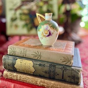 Dresden Vase - Etsy