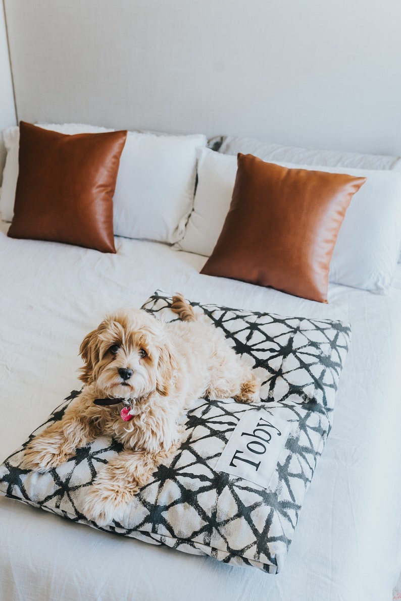 Cama para perros estilo bohemio estilo granja - Funda para cama - Tapete para mascotas - Almohada para mascotas - Cama lavable para perros - Almohada personalizada para perros - Razas pequeñas y grandes imagen 2