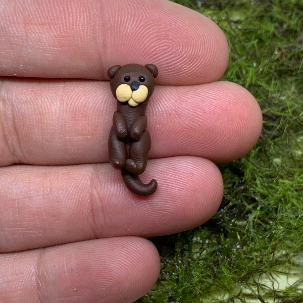 Otter miniature, Otter figurine, Polymer clay otter figurine