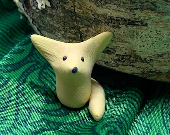Figura de zorro Fennec en miniatura, zorro Fennec diminuto, mini zorro Fennec, miniatura de zorro Fennec, zorro de arcilla polimérica