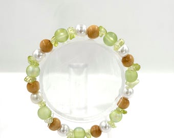 Frosted Lime Green Leaf Pearl Beaded Bracelet, Garden Cottagecore Stackable (Custom Colors)