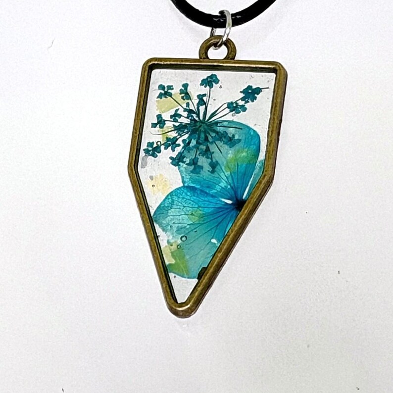 Pressed Blue Flower Pendant Necklace, Shield Shape Resin Botanical Pendant, Brass Tone Nature Jewelry image 2