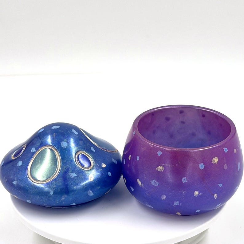 Misty Meadow Mushroom Resin Trinket Box, Blue and Purple Lidded Container, Whimsical Cottagecore Jewelry Storage image 7