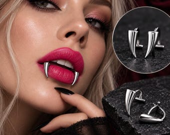 Brinco de argola gótico em prata de lei 925 com presas de vampiro falsas - acessório de Halloween sem necessidade de piercing.