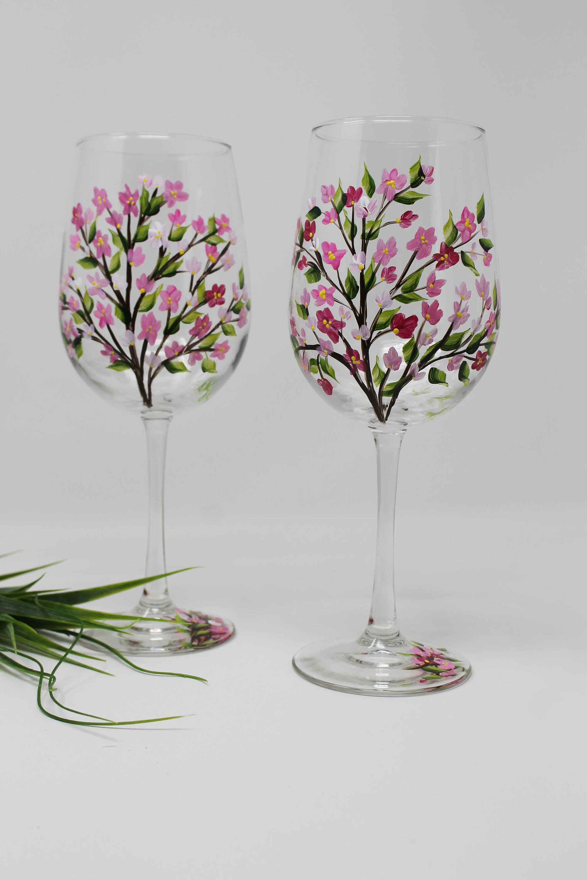Incredible shopping paradise Mother's Day Wine Glass Cherry