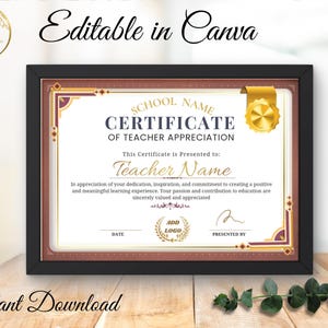 Może przedstawiać: Szablon certyfikatu uznania dla nauczyciela w czarnej ramce ze złotymi i bordowymi ozdobnymi obramowaniami. Tekst zawiera napisy School Name, Certificate of Teacher Appreciation, This Certificate is Presented to, Teacher Name.