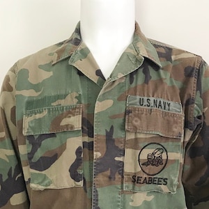 Vintage US Navy Seabees Camouflage Shirt Jacket size Small Short with Patches