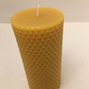 5&#39;&#39; tall honeycomb 100% pure Beeswax solid candle ( solid candle with  honeycomb design on outside)