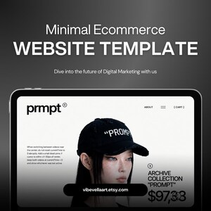 Può includere: Uno schermo digitale che mostra un modello di sito web e-commerce minimale intitolato prmpt. L'interfaccia presenta un cappellino nero con testo bianco, menu di navigazione e istruzioni tecniche, con l'URL vibevellaart.etsy.com.