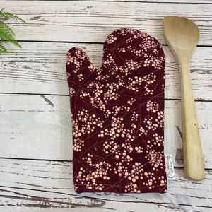 Handmade Oven Mitt, Handmade Modern Kitchen Decor, Farmhouse style, Thick Oven Mitt, Pot Holder, Trivets, Hostess Gift, Housewarming image 2