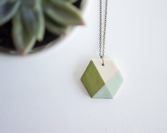 Geometric Hexagon Color Blocked Necklace