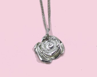 English Rose                                                                              - silver rose necklace