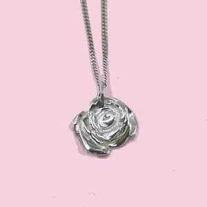 English Rose                                                                              - silver rose necklace