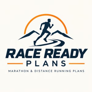 Könnte beinhalten: Ein Logo mit der dunkelblauen Silhouette eines Läufers auf einem Weg, vor dunkelblauen Bergen und einem orangefarbenen Halbkreis. Der Text lautet RACE READY PLANS in Dunkelblau, mit MARATHON & DISTANCE RUNNING PLANS in kleinerer Schrift.