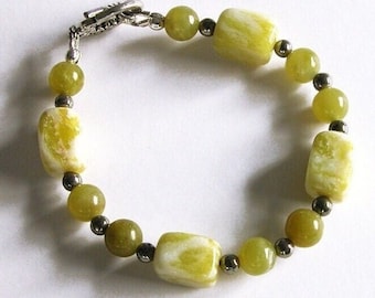 Bracelet avec grosses pierres précieuses / serpentine (jade citron et olive) / pyrite / fait main BT-05