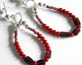 Créoles en perles de grenat et corail rouge, argent sterling