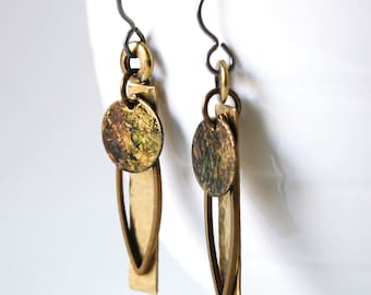 Boucles d'oreilles pendantes en laiton / un peu moins de 5 cm / crochets hypoallergéniques en niobium / faits main / E-248