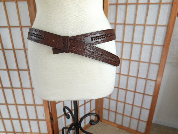 Vintage 80s Leather Belt Hand Tooled Leather Belt - image 1