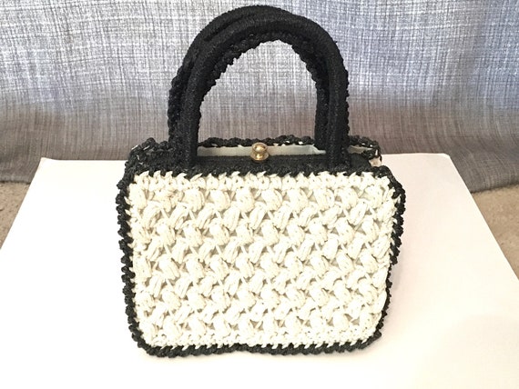 Vintage 60s Italian Woven Straw Purse White and B… - image 1