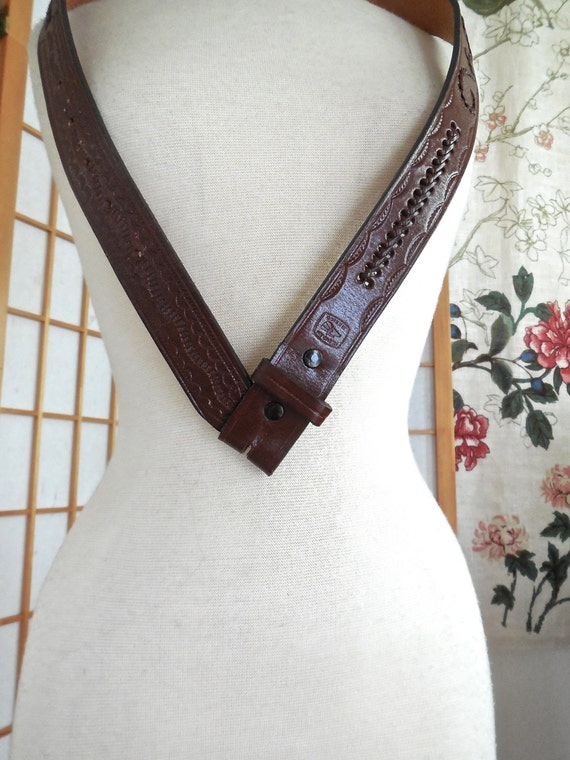 Vintage 80s Leather Belt Hand Tooled Leather Belt - image 3