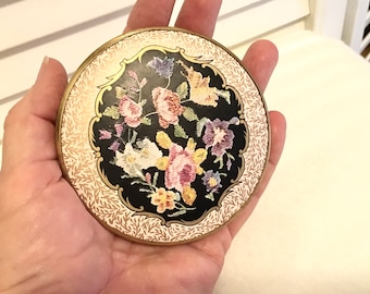 Vintage 50s Powder Compact with Faux Needlepoint Cover by Regent of England