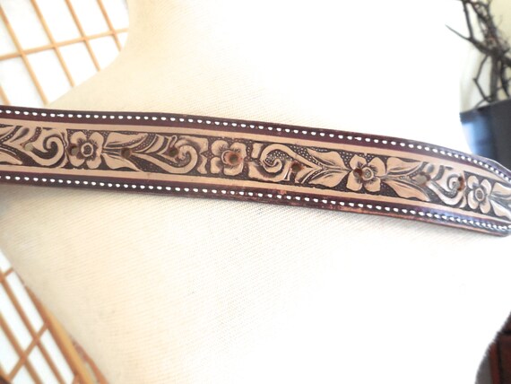 Vintage 80s Hand Tooled Leather Belt Brown and Ta… - image 5