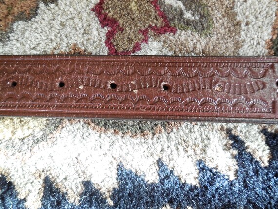 Vintage 80s Leather Belt Hand Tooled Leather Belt - image 5