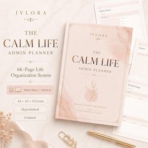 Puede incluir: El Calm Life Admin Planner es un sistema de organización de vida de 66 páginas con una cubierta rosa pálido, texto dorado e ilustración botánica. Incluye formatos imprimibles y digitales en tamaños A4, A5 y US Letter con hipervínculos.