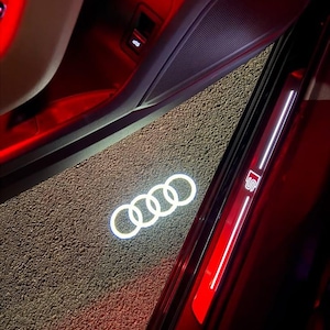 Projektor LED do drzwi Audi z logo, oświetlenie progowe Plug & Play (2 szt.)