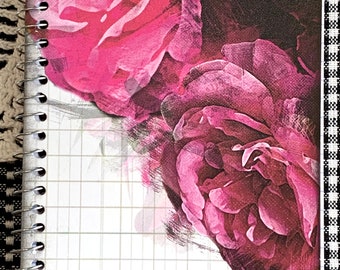 Mini notebook with large pink flowers