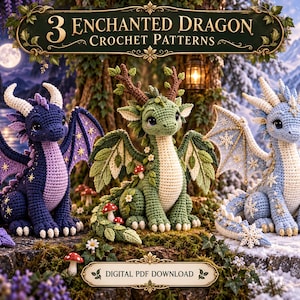 Peut inclure: Trois figurines de dragons au crochet comprenant un dragon violet foncé avec des motifs de lune et d'étoiles, un dragon vert avec des détails de feuilles et de champignons, et un dragon bleu clair avec des flocons de neige. Texte : 3 ENCHANTED DRAGON CROCHET PATTERNS.