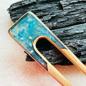 Handcrafted Wood Resin Hair Fork: Blue Flower Hair Stick