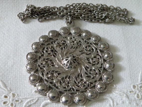 Vintage Silver Tone Filigree Pendant Necklace - 3… - image 1