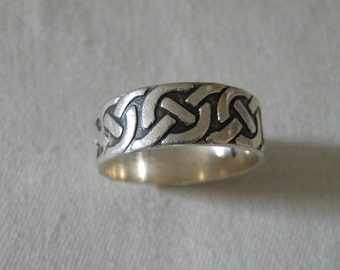 Men's Sterling Silver Celtic Knot Ring - Size 12 3/4 U.S.