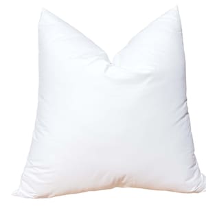 SYNTHETIC DOWN PILLOW INSERT, SQUARE FORM FOR DECORATIVE THROW