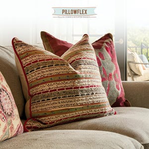 Pillowflex offers pillow inserts in a variety of shapes and sizes, including euro, square, rectangle, lumbar, and bed pillows. All pillows are machine washable.  The pillow will hold the chopped look.