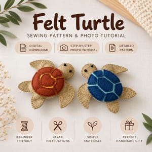 Op de afbeelding: Een digitaal naaipatroon en fototutorial voor een vilt schildpad. De afbeelding toont twee kleine vilten schildpadden, één met een roestkleurig schild en één met een blauw schild, samen met tekstlabels voor digitale download en patroondetails.