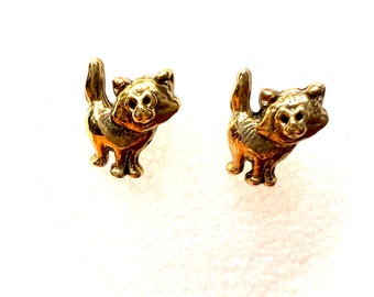 Vintage Gold Tone  Chow Chow Dog Stud Earrings