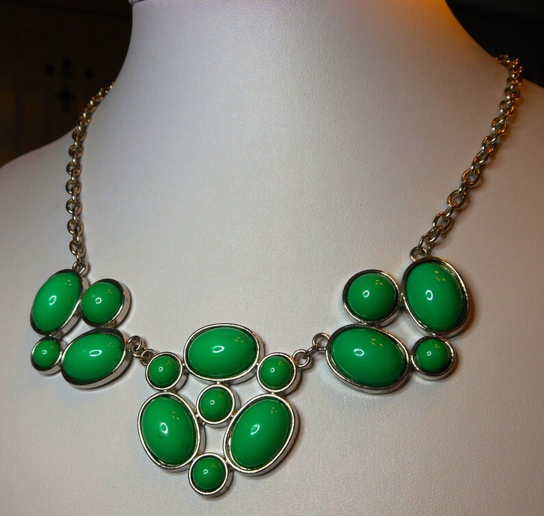 Green Bib Necklace 17 Inch Also 3 Inch Extension 17-20 Inch