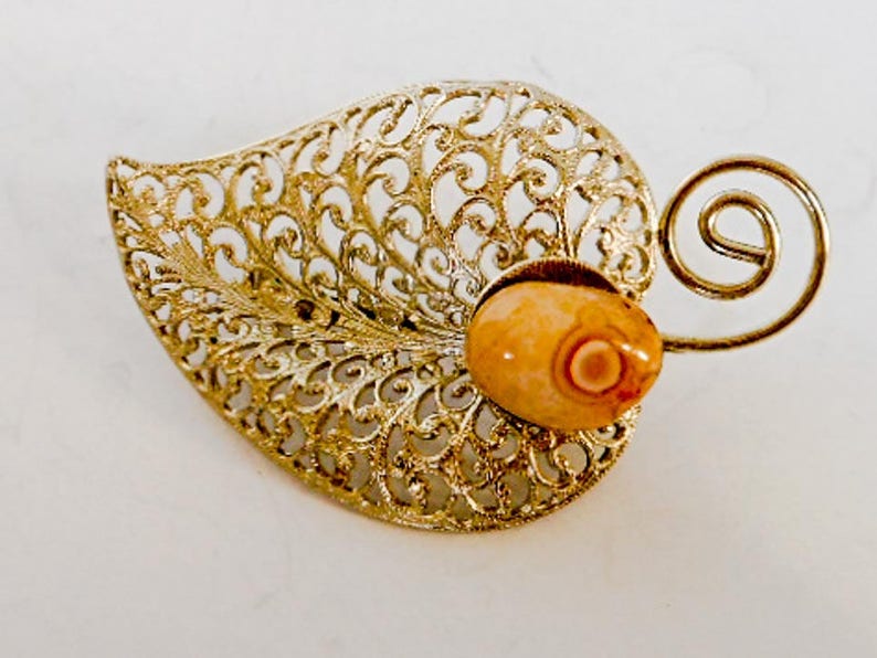 Vintage Filigree Leaf Brooch With Pink Shell Silver Plated