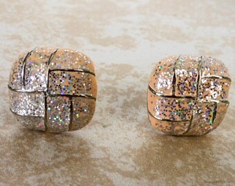Vintage Pink Confetti Lucite Clip On Earrings 1950 s Retro