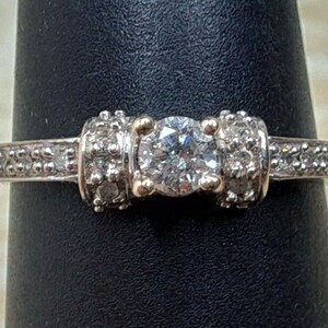 Vintage 10K White Gold Diamond Engagement Ring Size 7 • 21 Stones • 2g Bridal Jewelry