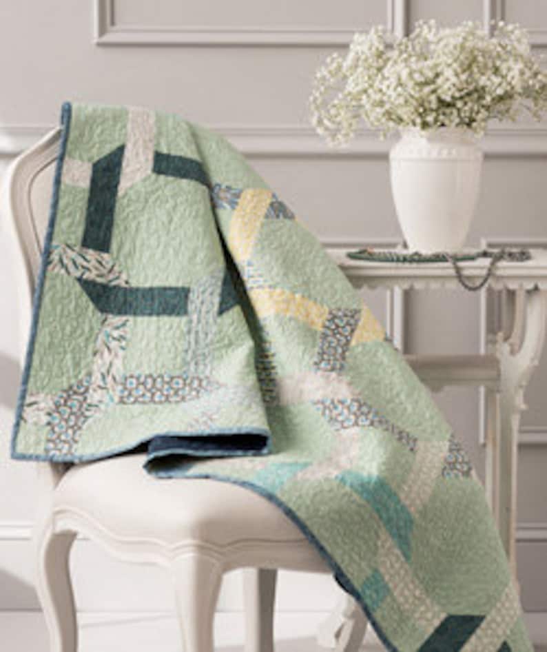 Scrappy Twists & Turns Quilt PDF Pattern – Fat Quarter Friendly Modern ...
