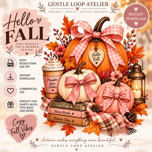 Può includere: Una grafica digitale che presenta tre zucche, una tazza di caffè e una lanterna. Le zucche sono decorate con fiocchi e un'etichetta a forma di cuore con la scritta Hello Fall. Libri impilati con i titoli Cozy Days, Warm Hearts e Autumn Vibes si trovano nelle vicinanze.