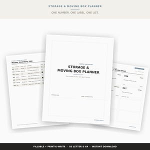 Könnte beinhalten: Ein Set zur Planung von Lager- und Umzugskartons mit Deckblatt, Hauptinventarliste und Aufkleberbogen. Die Dokumente sind weiß mit schwarzem Text, einschließlich des Titels Storage & Moving Box Planner und dem Slogan One number. One label. One list.