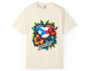 T-shirt con cuore e ibisco di Porto Rico, regalo per chi ama l'isola di Boricua, t-shirt tinta in capo Comfort Colors