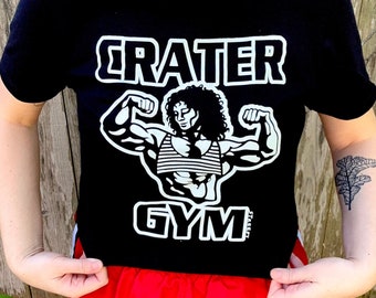 Crater Gym (Love Lies Bleeding) w Katy O'Brien as the Bodybuilder custom t-shirt
