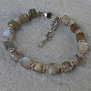 Labradorite Cube Beaded Bracelet/ Crystal Jewelry/ Gemstone Bracelet/ Healing Crystals and Stones/ Crystal Bracelet/ Labradorite Jewelry